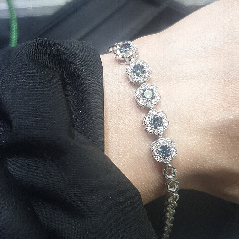 Emerald sterling silver bracelet